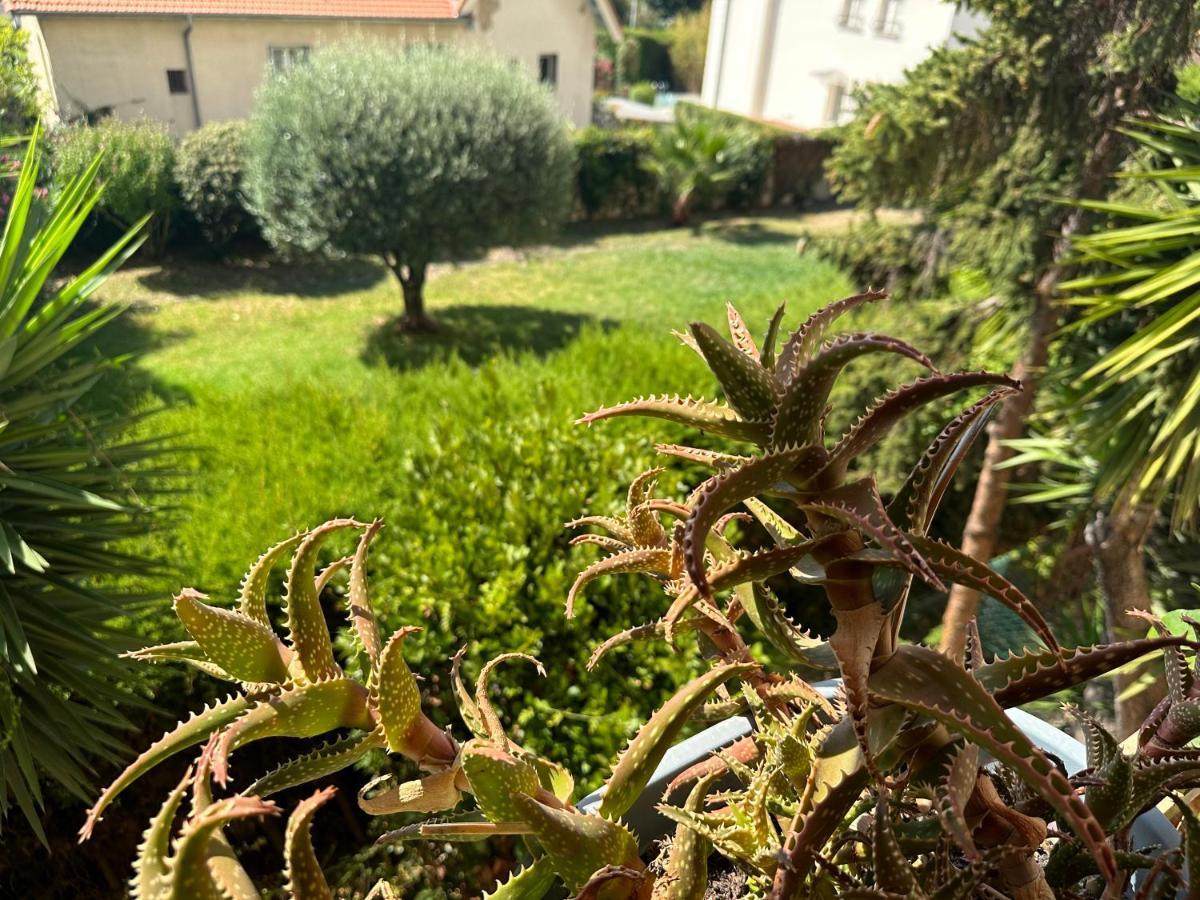 Location De Chambre Privee Dans Residence Prive, Jardins Et Parking Gratuit 1 Min To Tramway Et 9 Min De Centre-Ville, Accessibilite A Plusieurs Transports Nizza Kültér fotó